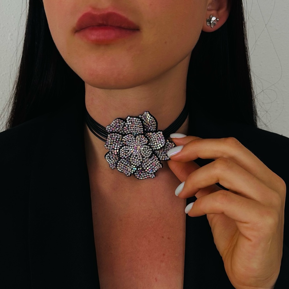 New Rhinestone Flower Large Black Necklace Choker
